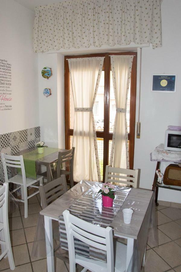 나폴리 Mary'S House B&B 외부 사진